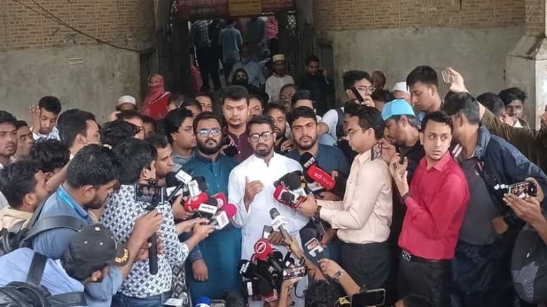 সরকারকে ৪৮ ঘণ্টার আলটিমেটাম দিলো গণঅধিকার পরিষদ