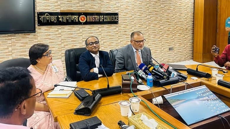 যুক্তরাষ্ট্রের পাল্টা শুল্ক আরও কমতে পারে