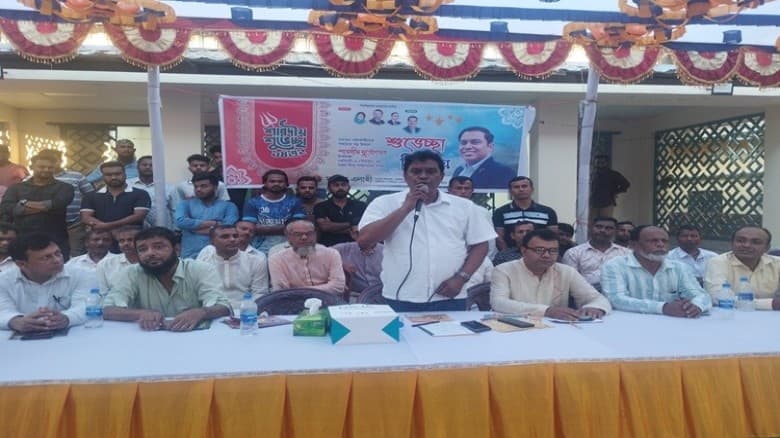 শিবপুরে ৭২টি পূজামণ্ডপে বিএনপি নেতার ব্যক্তিগত অনুদান বিতরণ
