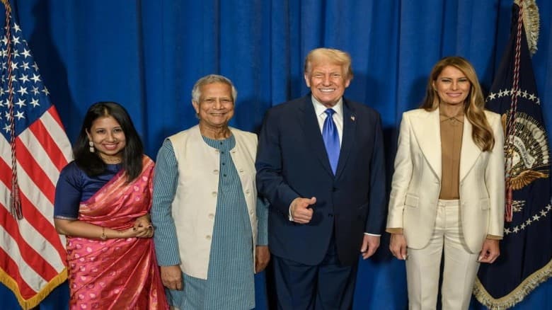 ট্রাম্পের সঙ্গে ড. ইউনূসের ছবি নিয়ে প্রেস সচিবের স্ট্যাটাস
