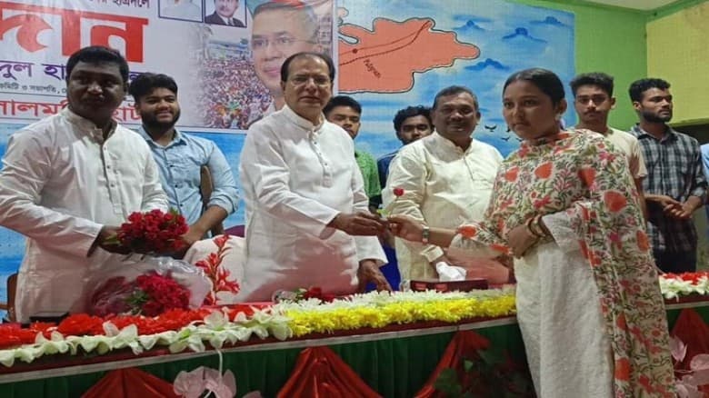 বৈষম্যবিরোধী আন্দোলনের চার শতাধিক শিক্ষার্থী যোগ দিলেন ছাত্রদলে