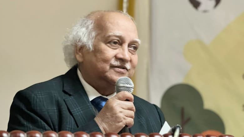 প্রাথমিক শিক্ষকদের বেতন বিশ্ববিদ্যালয় শিক্ষকদের সমান হওয়া উচিত: ইউজিসি চেয়ারম্যান