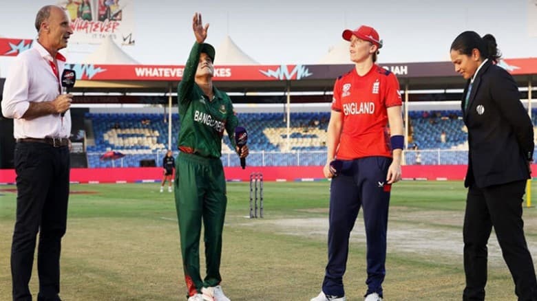 ইংল্যান্ডের বিপক্ষে টসে হেরে ব্যাটিংয়ে বাংলাদেশ