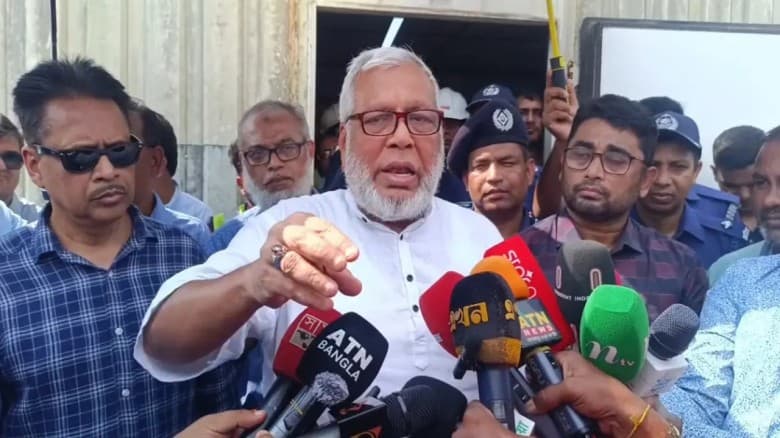 ১২ কর্মকর্তাকে ব্রাহ্মণবাড়িয়ায় অফিস করার নির্দেশ উপদেষ্টার