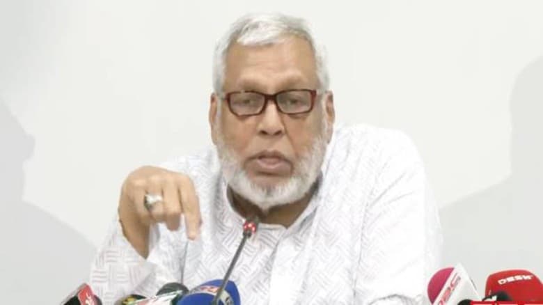 ৭২ বছর বয়সে ‘সেফ এক্সিট’ নিয়ে ভাবা দুঃখজনক: উপদেষ্টা ফাওজুল কবির খান