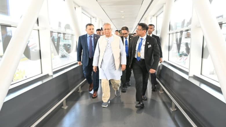 রোমে পৌঁছেছেন প্রধান উপদেষ্টা