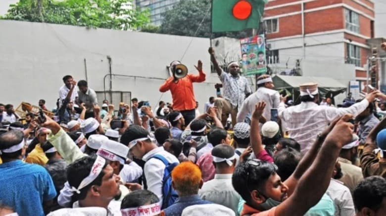 এমপিওভুক্ত শিক্ষকদের অনির্দিষ্টকালের কর্মবিরতি শুরু