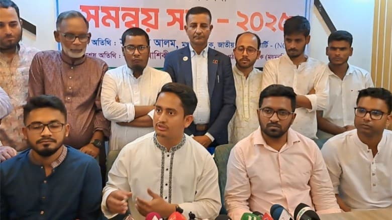 যেনতেন নির্বাচন দিয়ে ‘সেফ এক্সিট’ নিতে দেওয়া হবে না: সারজিস