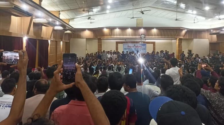 স্লোগানে মুখর চবি ক্যাম্পাস