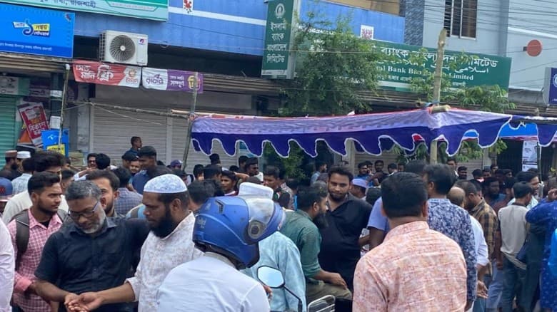 রাকসু নির্বাচন ঘিরে রাজশাহীতে বিএনপি-জামায়াত নেতাদের অবস্থান