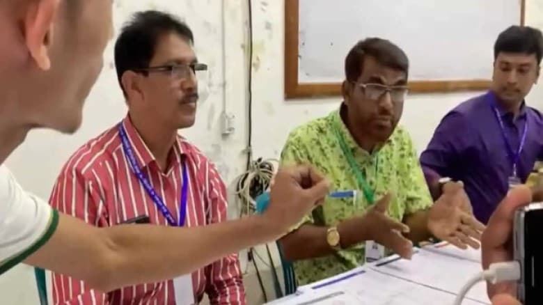 রাকসু নির্বাচনে আগে থেকেই স্বাক্ষর করা দেড় শ ব্যালট উদ্ধার