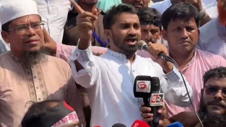 আজকের মধ্যেই শিক্ষকদের দাবি মানতে হবে: রাশেদ খাঁন