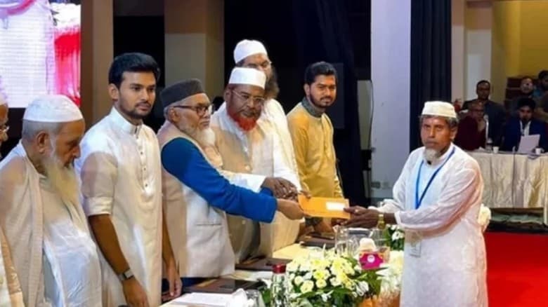 শাপলা চত্বর ও ২০২১ আন্দোলনের শহীদ পরিবারকে ৭ কোটি ৭০ লাখ টাকার সহায়তা