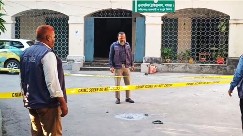 সারজিসের সভা চলাকালে একাধিক ককটেল বিস্ফোরণ