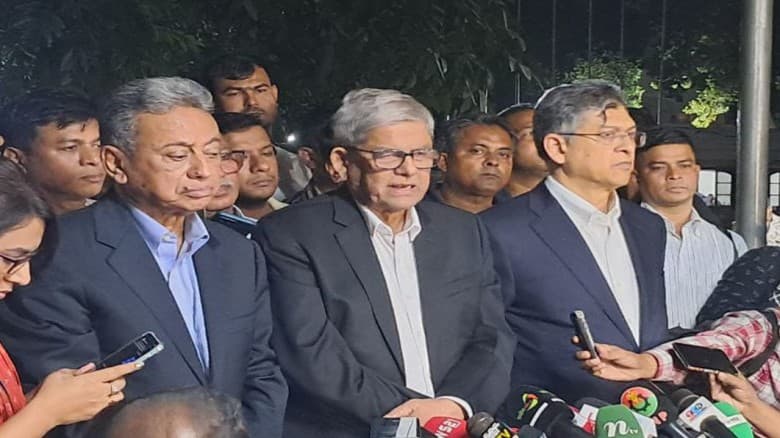অন্তর্বর্তী সরকারকে কেয়ারটেকারের আদলে রূপ দিতে হবে : মির্জা ফখরুল