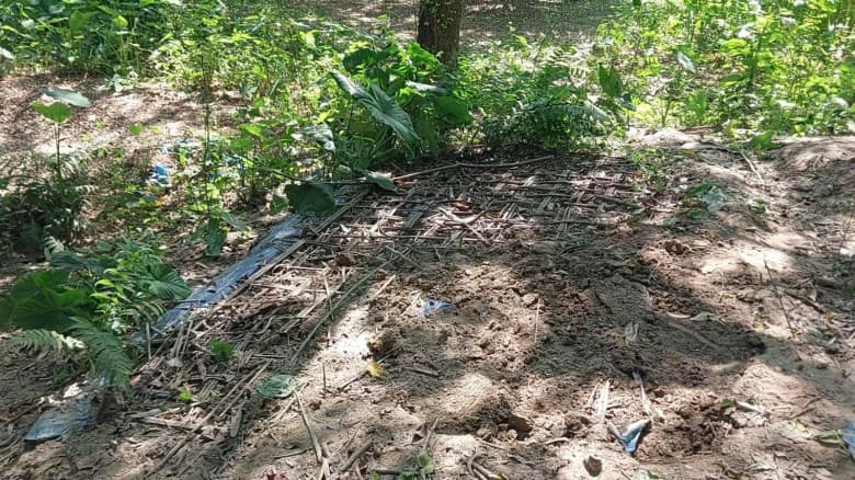 শাহজাদপুরে অমাবস্যার রাতে কবরস্থান থেকে ১৬টি মানব কঙ্কাল চুরি