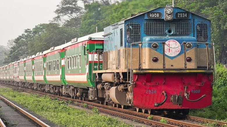 দেশের ৬৪ শতাংশ রেলপথ ঝুঁকিপূর্ণ অবস্থায়