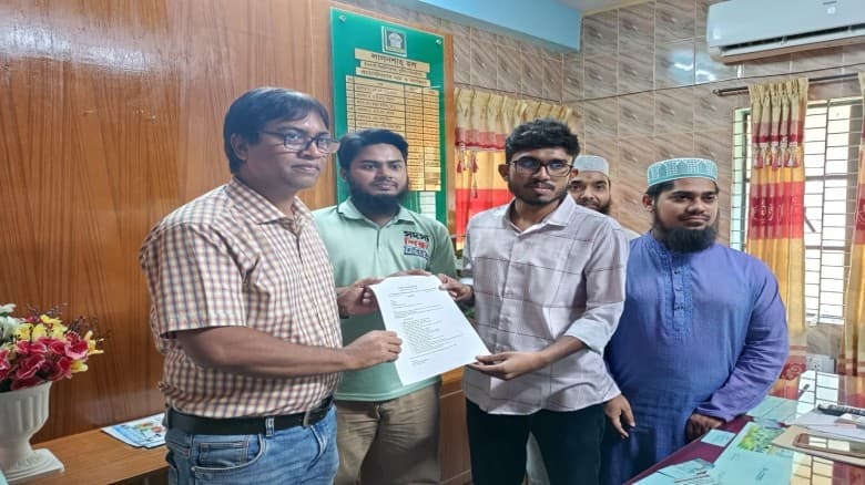 মেধার ভিত্তিতে সিট বরাদ্দসহ ২০ দাবি নিয়ে শিবিরের স্মারকলিপি প্রদান