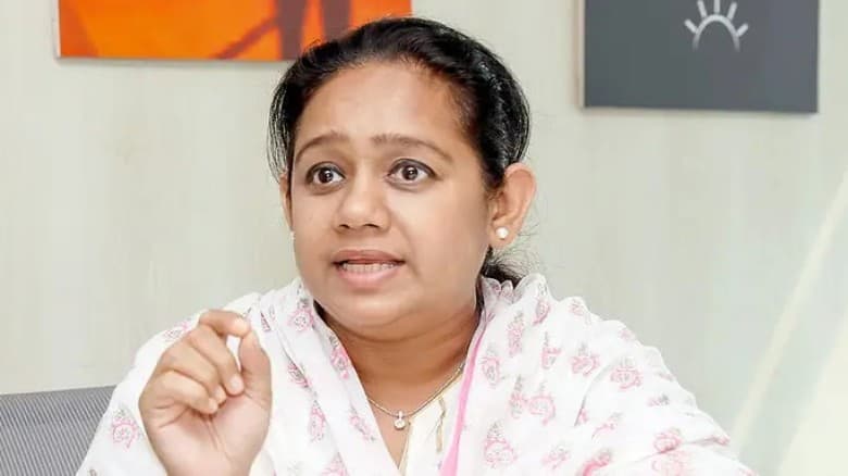 ঢাকা-১৪ আসনে বিএনপির মনোনয়ন পেলেন মায়ের ডাকের সানজিদা তুলি