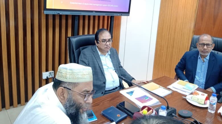 ভূমির ডিজিটাল রূপান্তর একটি যুগান্তকারী পদক্ষেপ : সিনিয়র সচিব