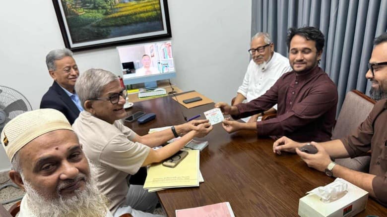 মীর মুগ্ধর ভাই স্নিগ্ধ যোগ দিলেন বিএনপিতে