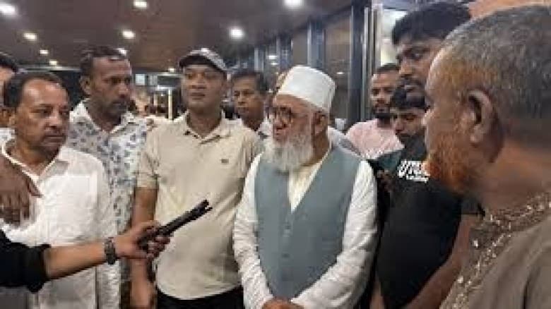 এরশাদ উল্লাহর খোঁজ নিতে হাসপাতালে জামায়াত প্রার্থী