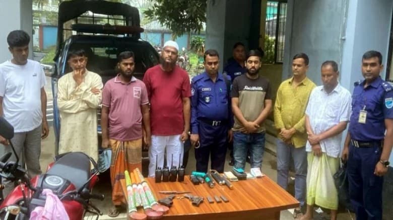 অস্ত্রসহ সাবেক ছাত্রদল নেতা আটক