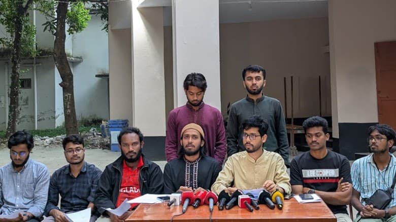 রাবি রেজিস্ট্রারের বিরুদ্ধে হেনস্তার অভিযোগ, পদত্যাগের দাবি রাকসুর