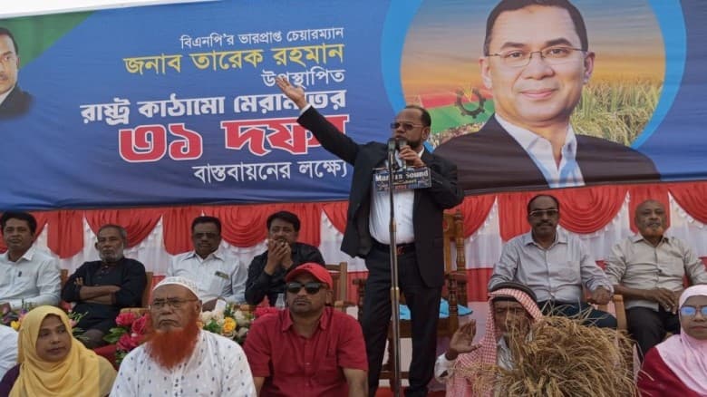 কেন্দ্রে গিয়ে নিজের যাকে খুশি তাকেই ভোট দেবেন : মোর্শেদ আলম