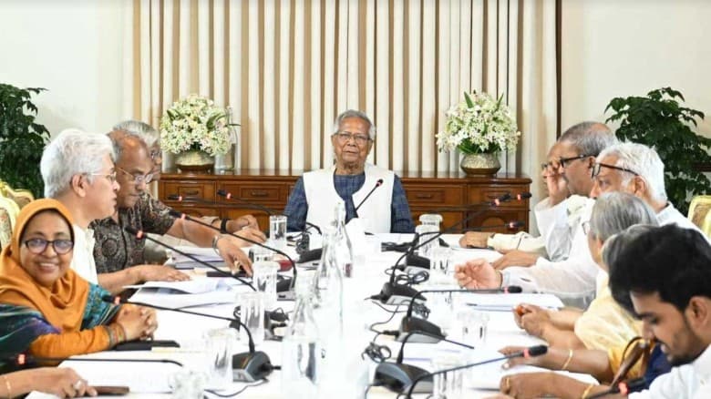 বৈঠকে বসেছে অন্তর্বর্তী সরকারের উপদেষ্টা পরিষদ