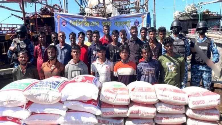 মিয়ানমারে পাচারের পথে বিপুল পরিমাণ ডাল-সিমেন্ট জব্দ