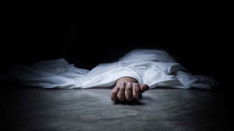 গাজীপুরে নারীর গলাকাটা লাশ উদ্ধার, স্বামী গুরুতর আহত