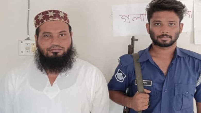 গলাচিপায় এলাকায় তান্ডব চালানো আওয়ামী লীগ  নেতা আনিস গ্রেফতার
