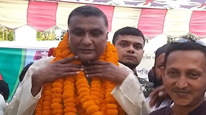 দিনাজপুরের ফুলবাড়ী উপজেলা বিএনপির সভাপতি পদ ফিরে পেলেন মতি