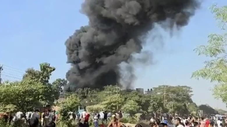 গাজীপুরে কারখানায় ভয়াবহ আগুন, নিয়ন্ত্রণে ৯ ইউনিট