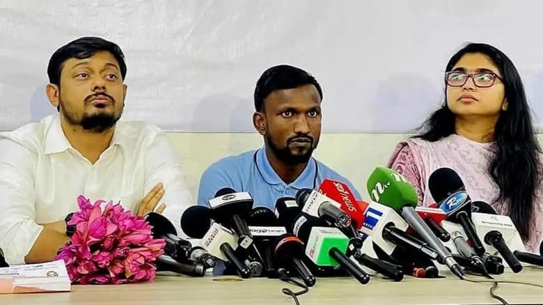 সেই রিকশাচালক কিনলেন এনসিপির মনোনয়ন