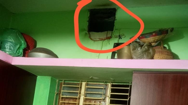 গভীর রাতে ধারালো অস্ত্র হাতে ‘ডাকাতি স্টাইলে’ বিমানবাহিনীর কর্মকর্তার বাসায় দুর্ধর্ষ চুরি