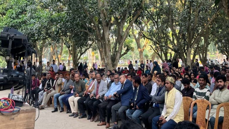 হলে ফিস্ট-সাংস্কৃতিক অনুষ্ঠান না হওয়ায় ইবি ছাত্রদলের ক্ষোভ, আলোচনা সভা বর্জন
