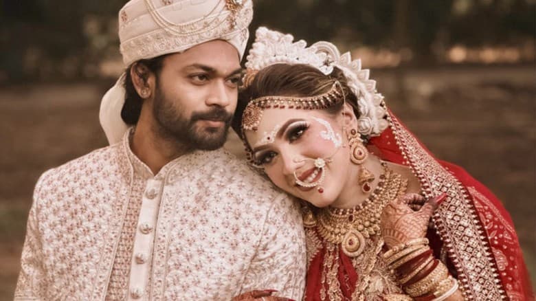 বিয়ে করলেন কণ্ঠশিল্পী পূজা, বর শুভংকর সেন