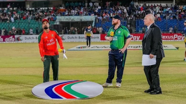 টস হেরে বোলিংয়ে বাংলাদেশ