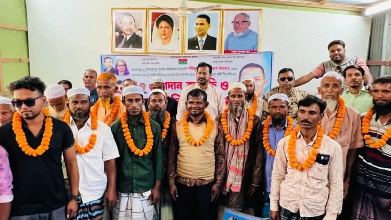 বিএনপিতে যোগ দিলেন জামায়াতের ১৫ নেতাকর্মী