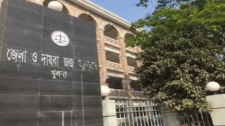 খুলনায় আদালতের সামনে গুলিতে দুইজন নিহত