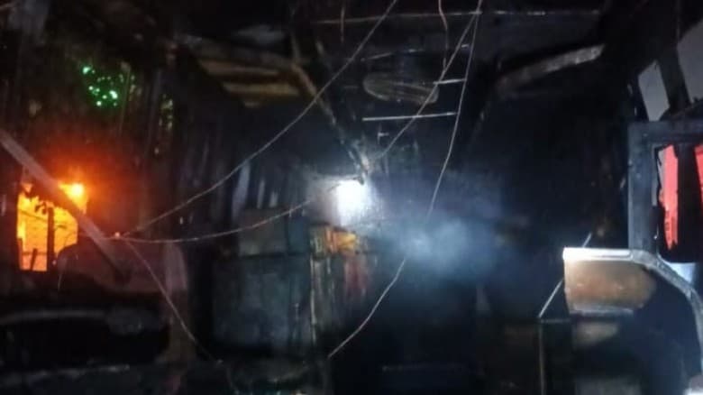 জয়পুরহাটে পার্কিং করা বাসে রহস্যজনক অগ্নিকাণ্ড