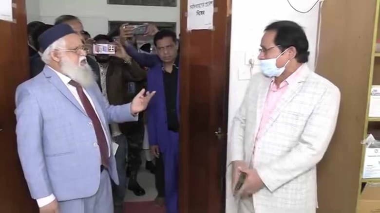 ময়মনসিংহে ডিজির সঙ্গে তর্কের জেরে চিকিৎসক বহিষ্কারের নির্দেশ