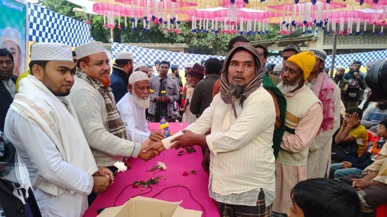 চুয়াডাঙ্গায় বিএনপি ও বিভিন্ন দলের ১০২ সমর্থকের জামায়াতে যোগদান।
