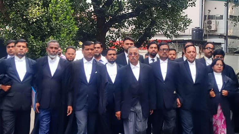 ট্রাইব্যুনালে হাজির বিএনপি নেতা ফজলুর রহমান