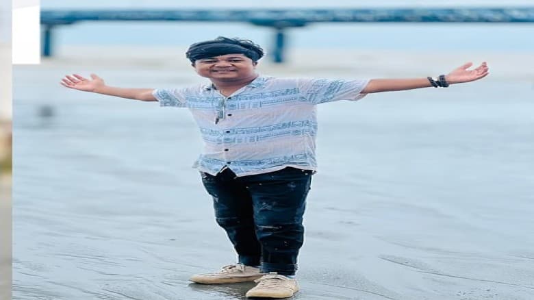 ফেসবুকে রিচ বাড়াতে মিথ্যা বিয়ের সাজে শরীফুল ইসলাম