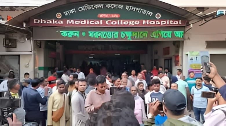 বিজয়নগর যেতেই মোটরসাইকেলে দুজন এসে হাদি ভাইকে গুলি করে
