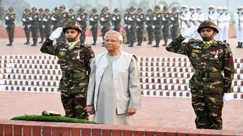 বিজয় দিবসে বীর শহীদদের প্রতি শ্রদ্ধা প্রধান উপদেষ্টার