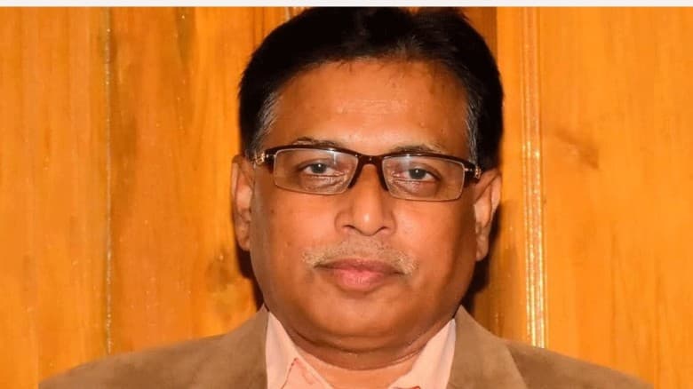 ২৪’র আন্দোলনে প্রকাশ্যে লাঠিসোঁটা নিয়ে মহড়া দেওয়া ডা. হরিপদ গ্রেফতার